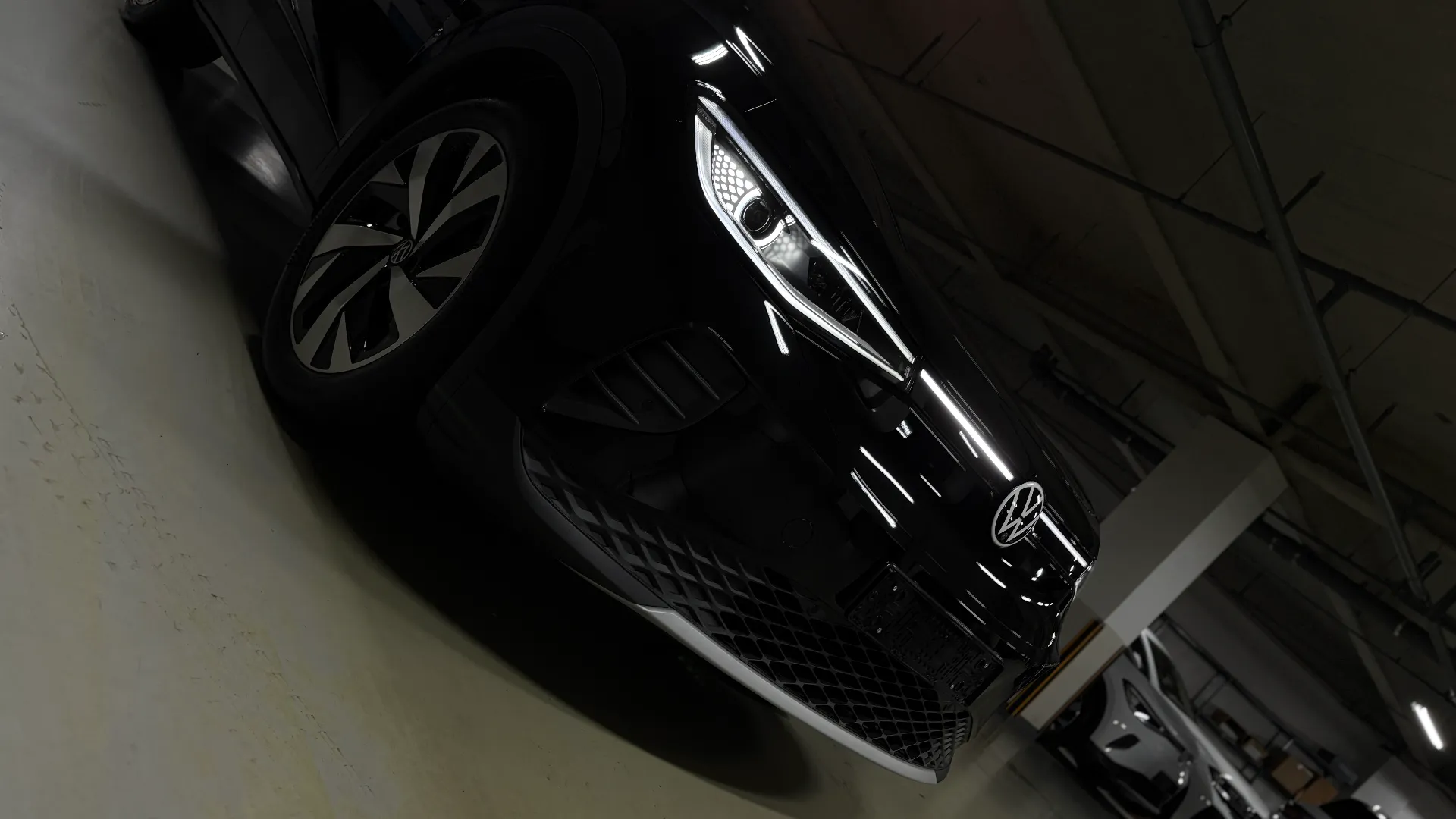 폭스바겐 ID.4 그레나딜라 블랙 Pro 2025년식 실물 사진 7/28 - ID.4 블랙 컬러의 디테일컷을 포함하고 있습니다.