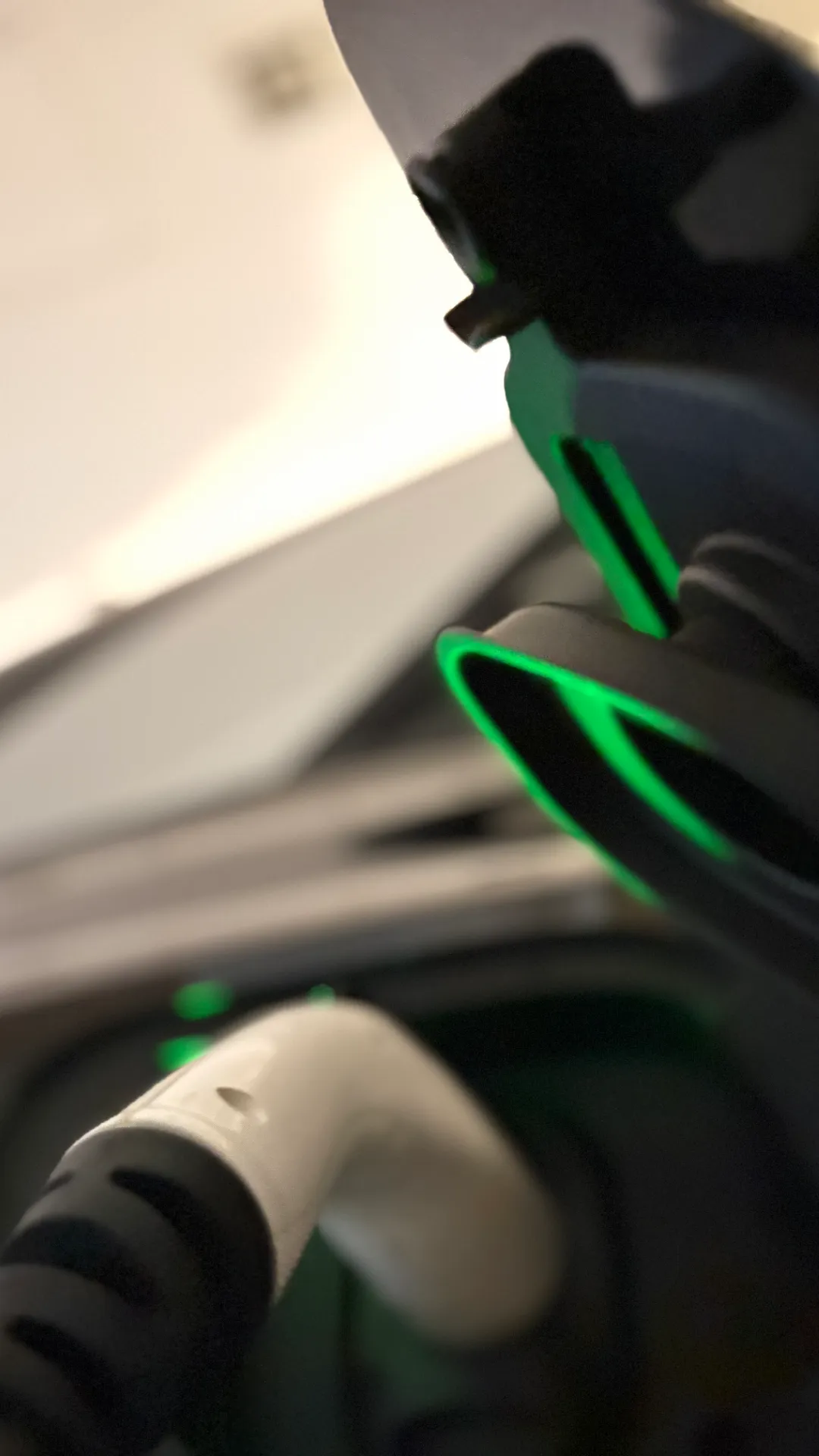 폭스바겐 ID.4 그레나딜라 블랙 Pro 2025년식 실물 사진 28/28 - ID.4 블랙 컬러의 디테일컷을 포함하고 있습니다.