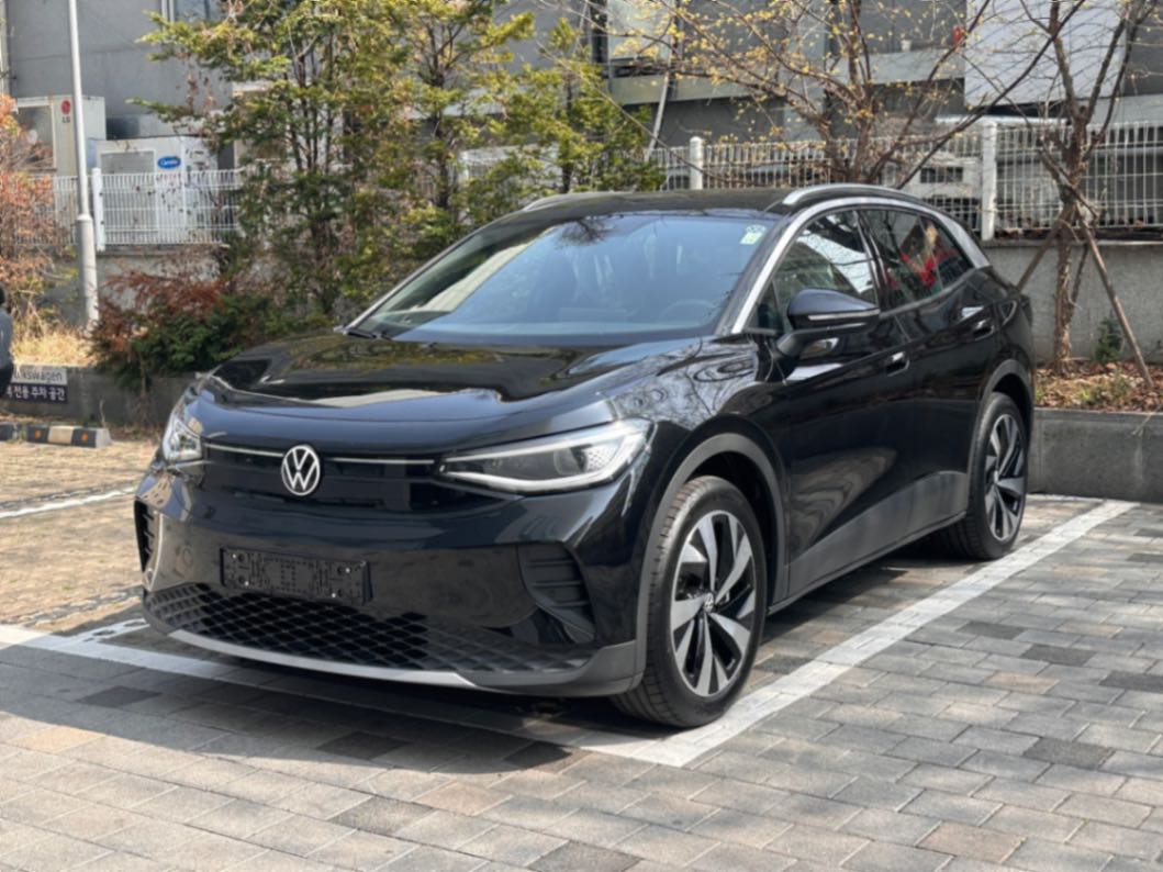 폭스바겐 ID.4 그레나딜라 블랙 Pro 2025년식 실물 사진 6/14