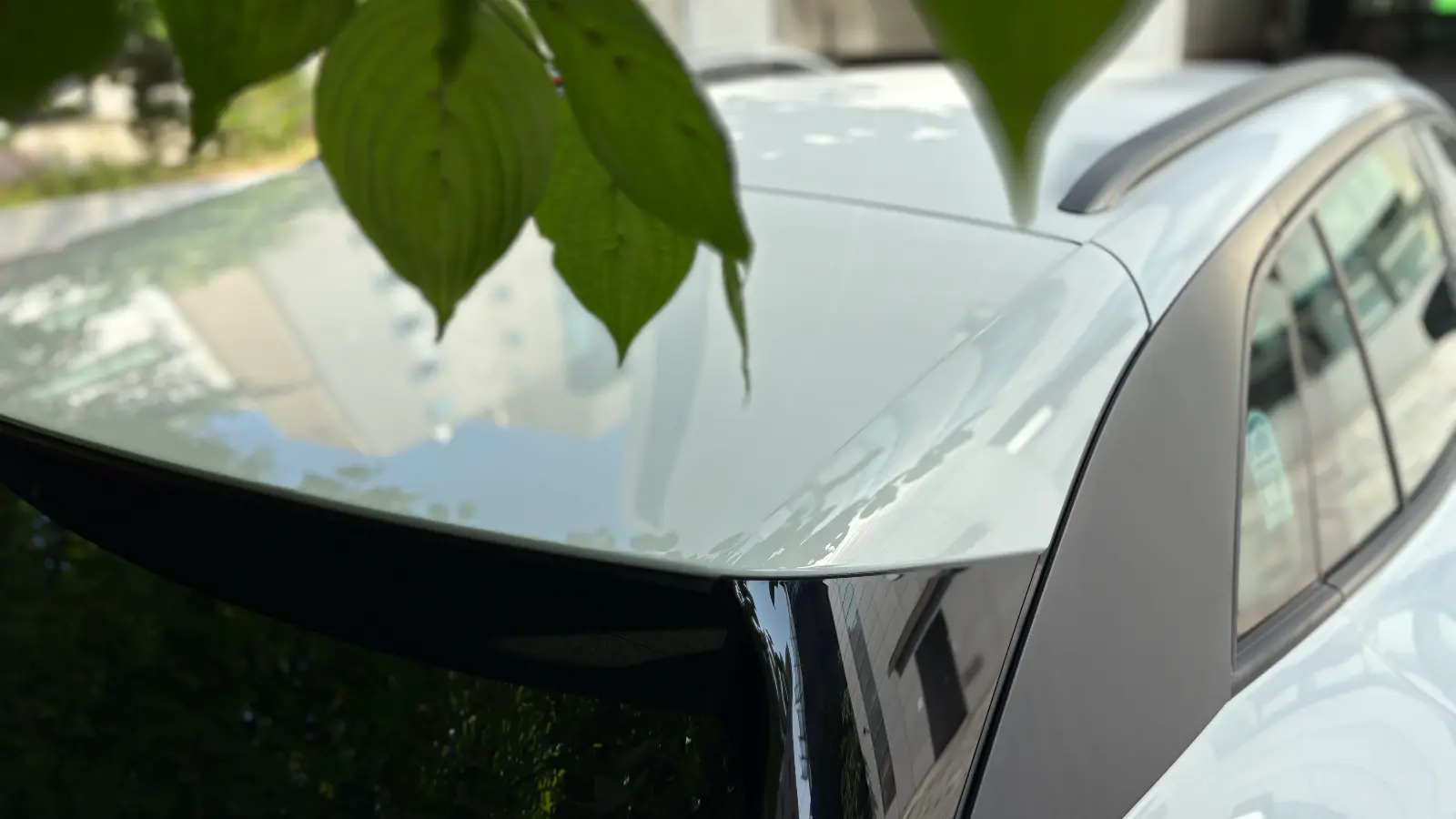 폭스바겐 ID.4 글레시어 화이트 Pro LITE 2025년식 실물 사진 14/27 - 25년식 ID4 프로 라이트 트림의 출고 사진입니다.