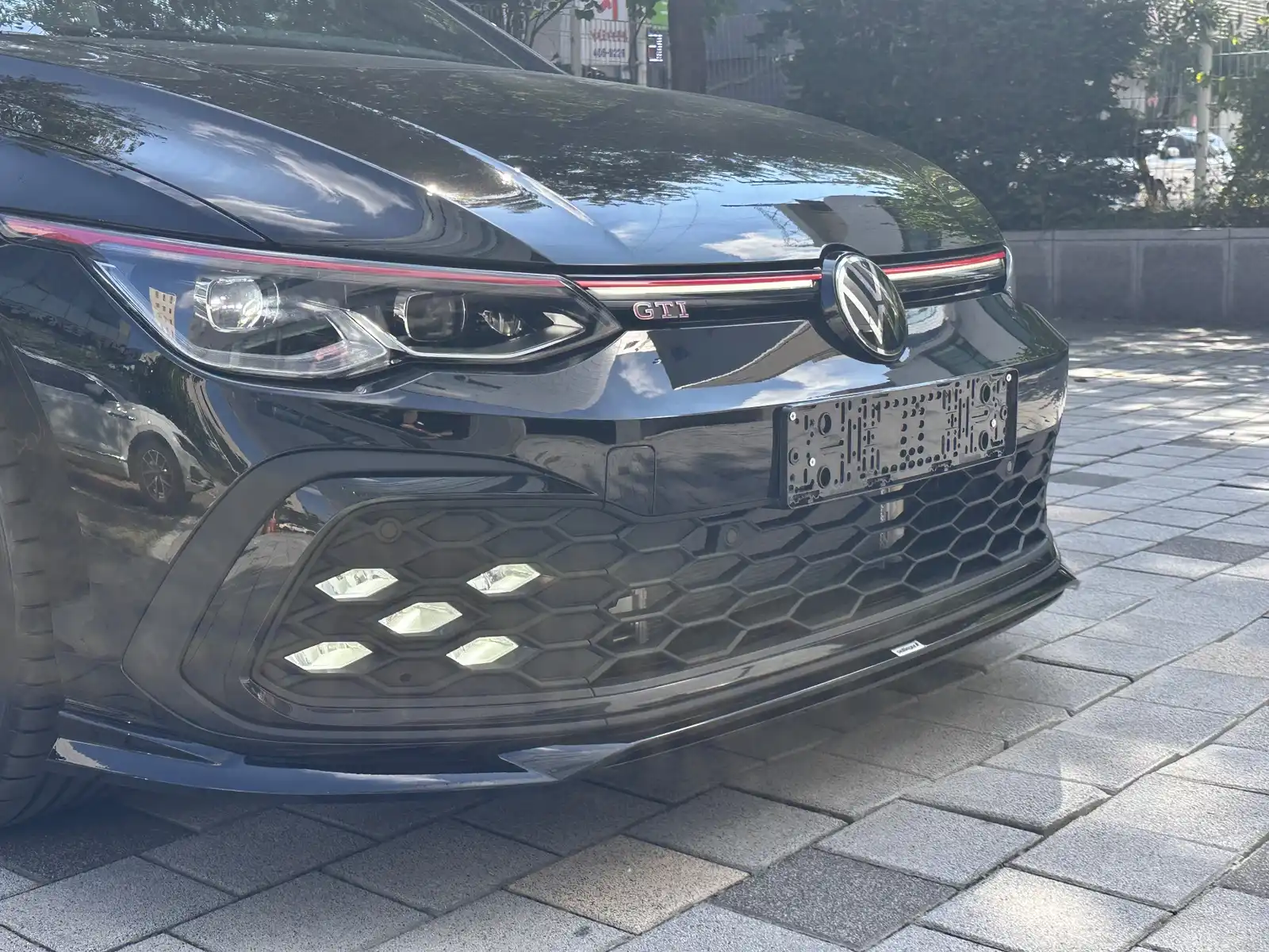 폭스바겐 골프 딥 블랙 펄 GTI 2024년식 실물 사진 9/19 - 전국 100대 한정으로 출시되었던 GTI 리미티드 에디션 출고 사진입니다