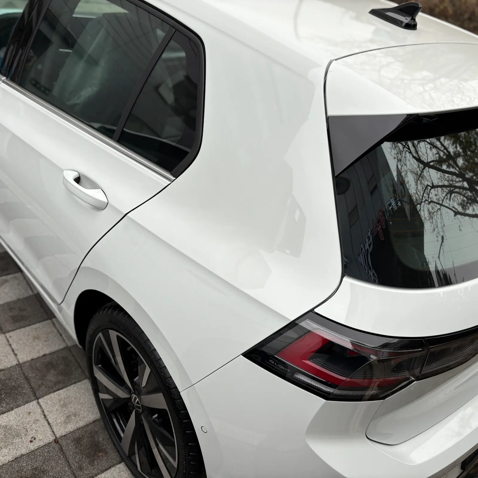 폭스바겐 골프 퓨어 화이트 TDI 프레스티지 2025년식 실물 사진 9/18