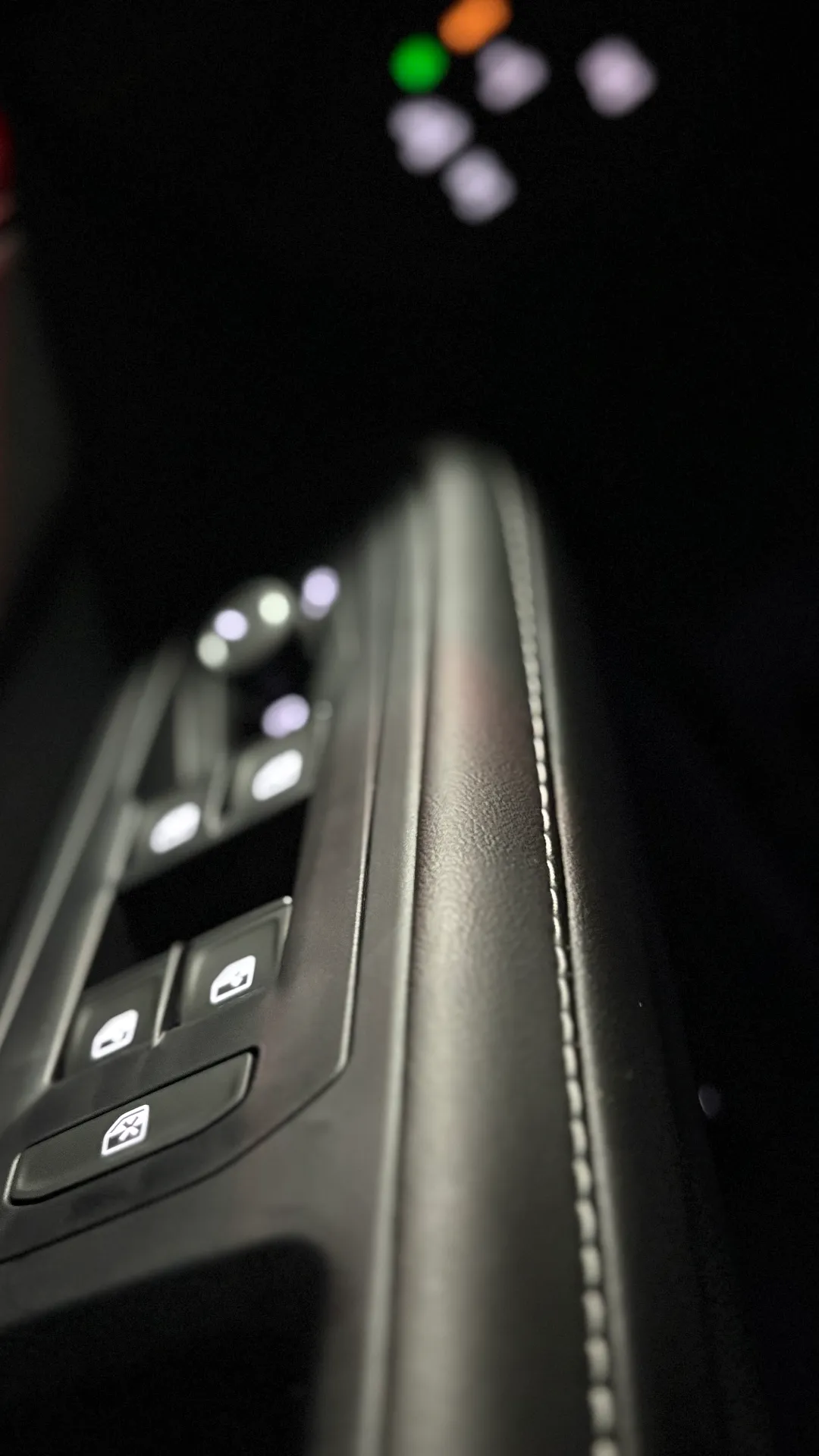 폭스바겐 아틀라스  R-Line 2025년식 실물 사진 17/17 - 아틀라스 7인승 블랙 인테리어 B컷 모음입니다.