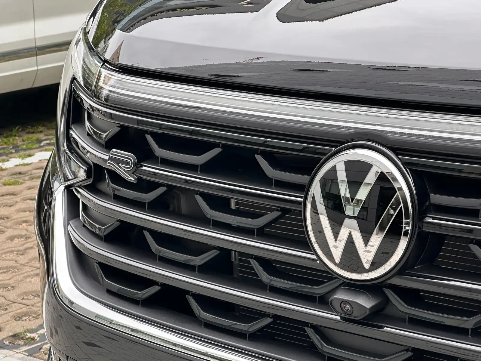 폭스바겐 아틀라스 딥 블랙 펄 R-Line 2025년식 실물 사진 9/9