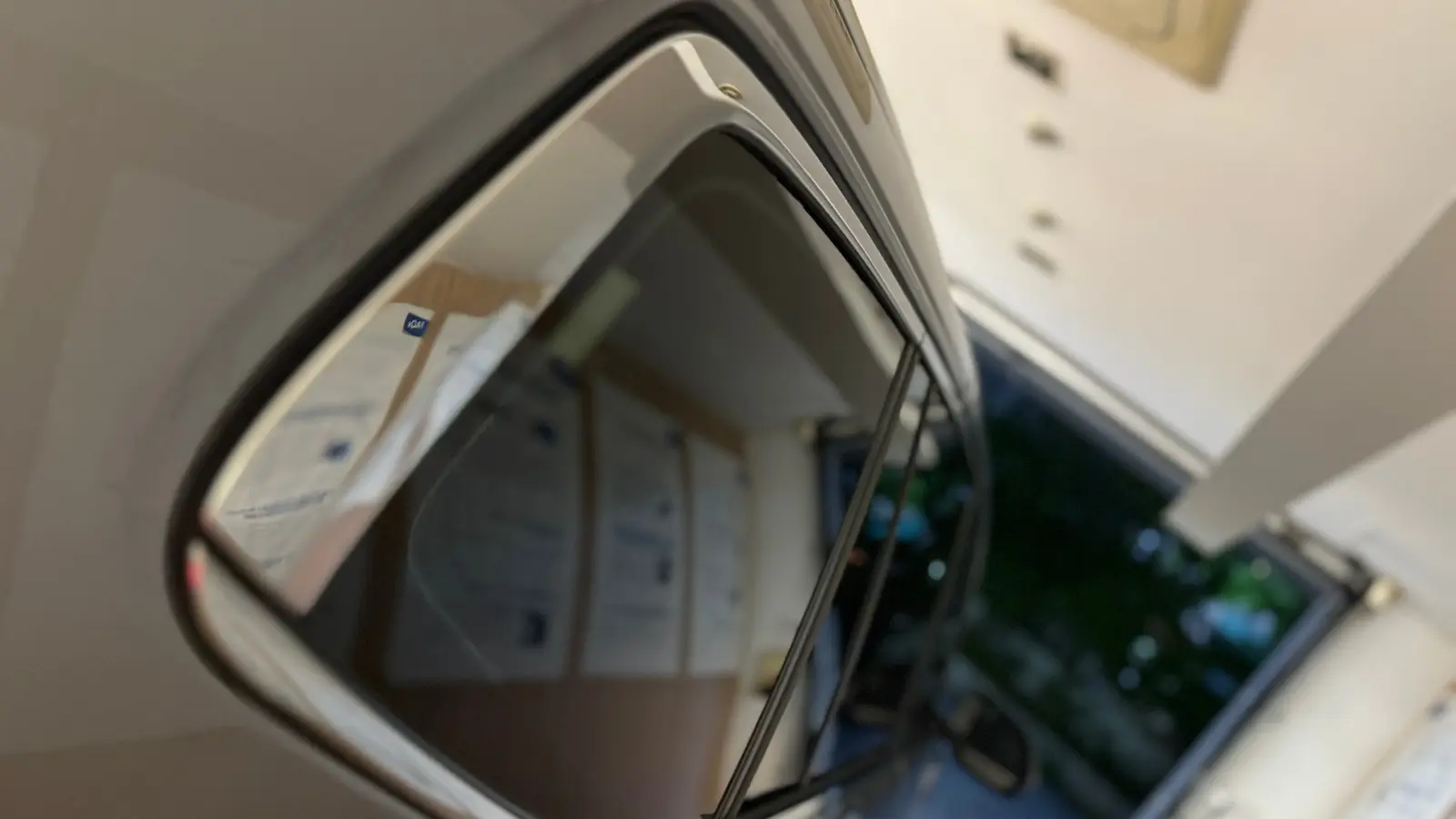 폭스바겐 아틀라스 미스트 실버 R-Line 2025년식 실물 사진 14/16 - 실버 색상 아틀라스 출고사진입니다.