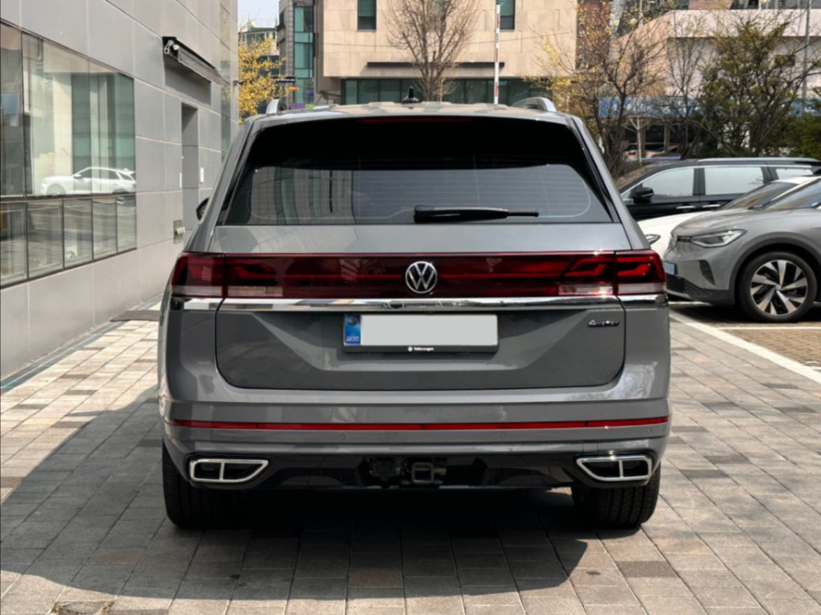 폭스바겐 아틀라스 퓨어 그레이 2026년식 실물 사진 5/9